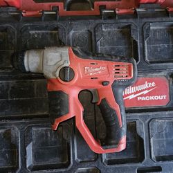 Milwaukee M12 SDS Hammer Drill 
