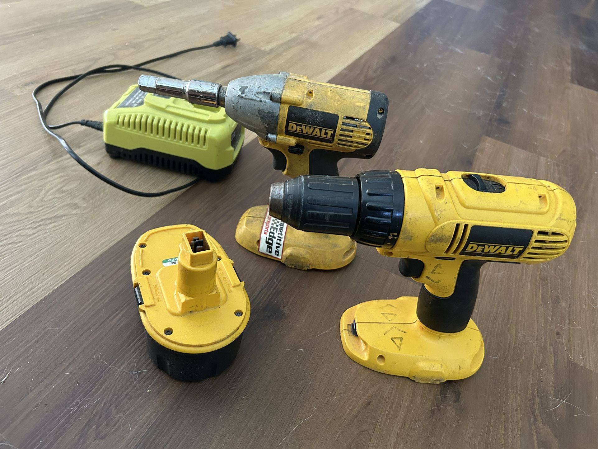 18V Dewalt Drill And Impact Wrench Battery Charger