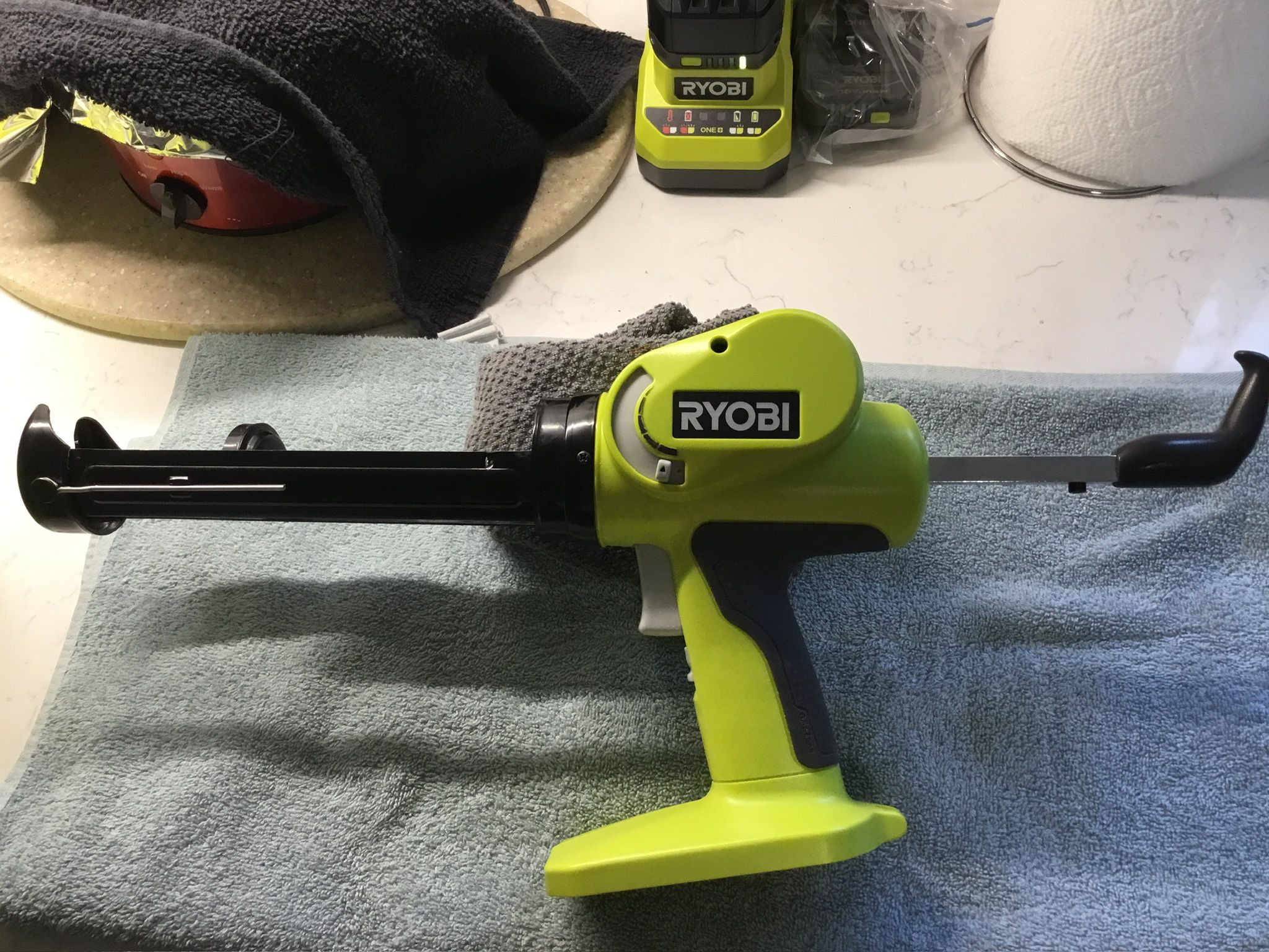 Ryobi Powered caulking, gun
