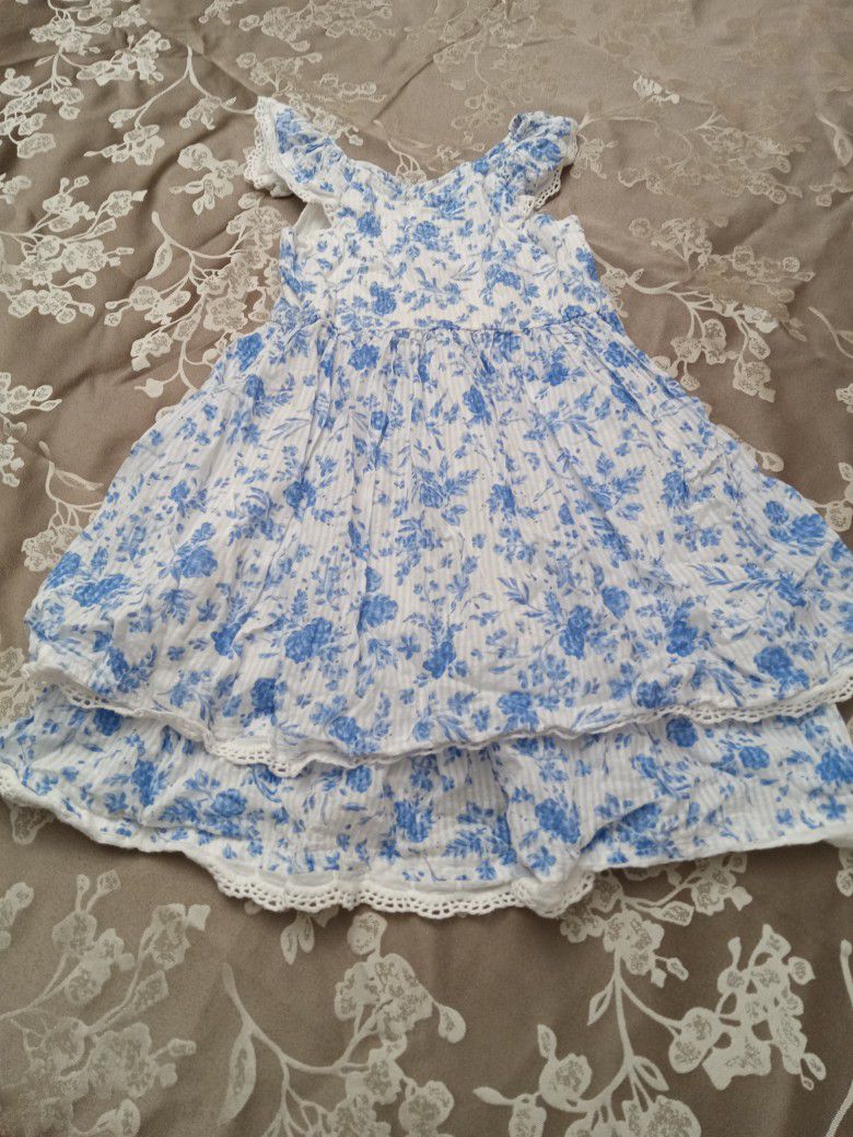 Dress Todlers Size 3T A BIT Wrinkled For Keeping 