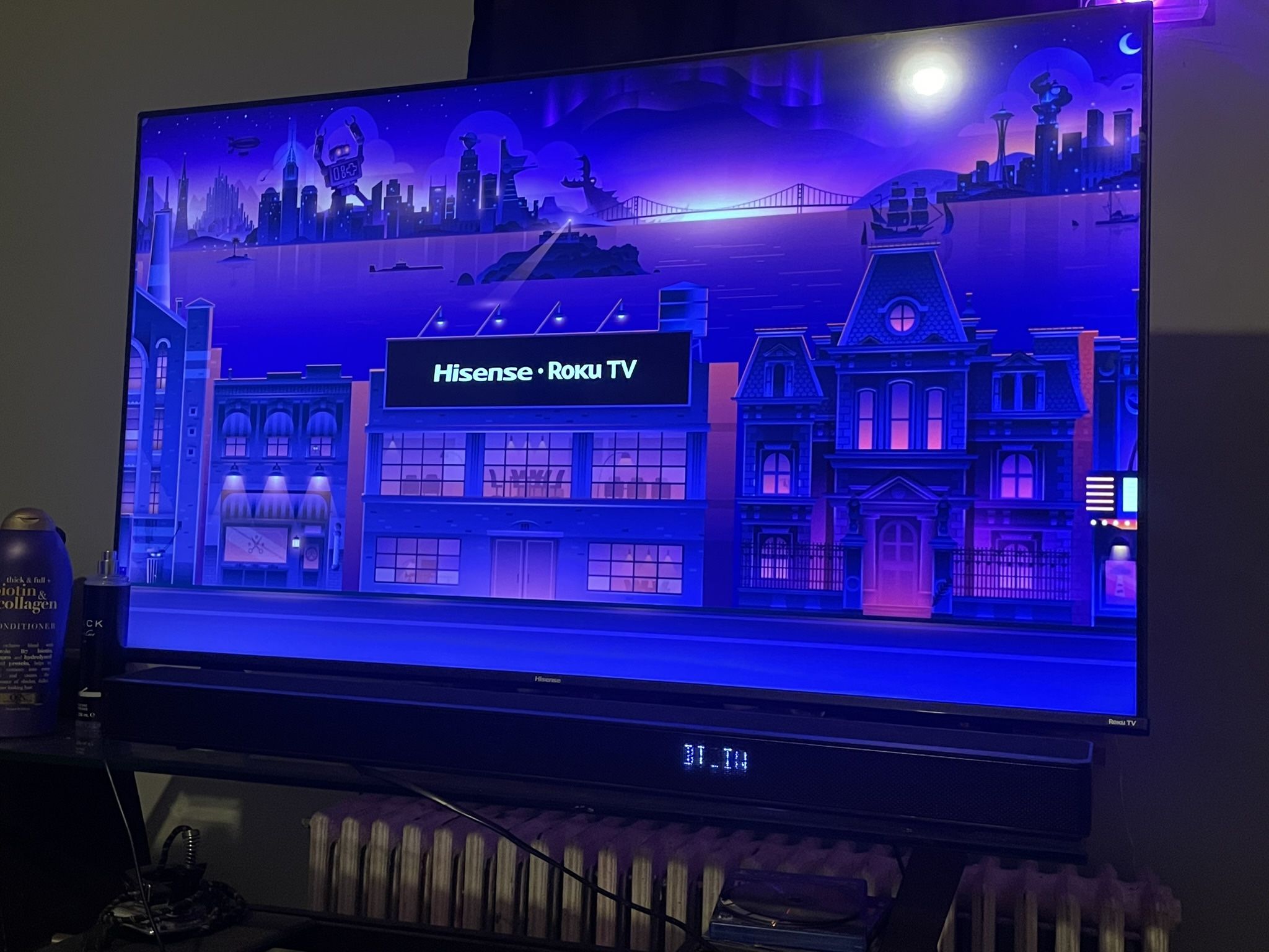 50" smart Roku tv & Bluetooth surround sound