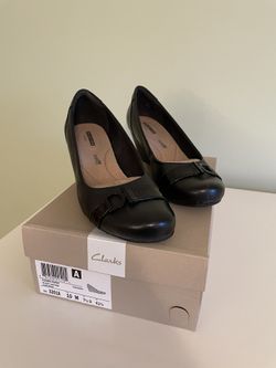 Clarks Flores Poppy Black Leather Wedge Size 10