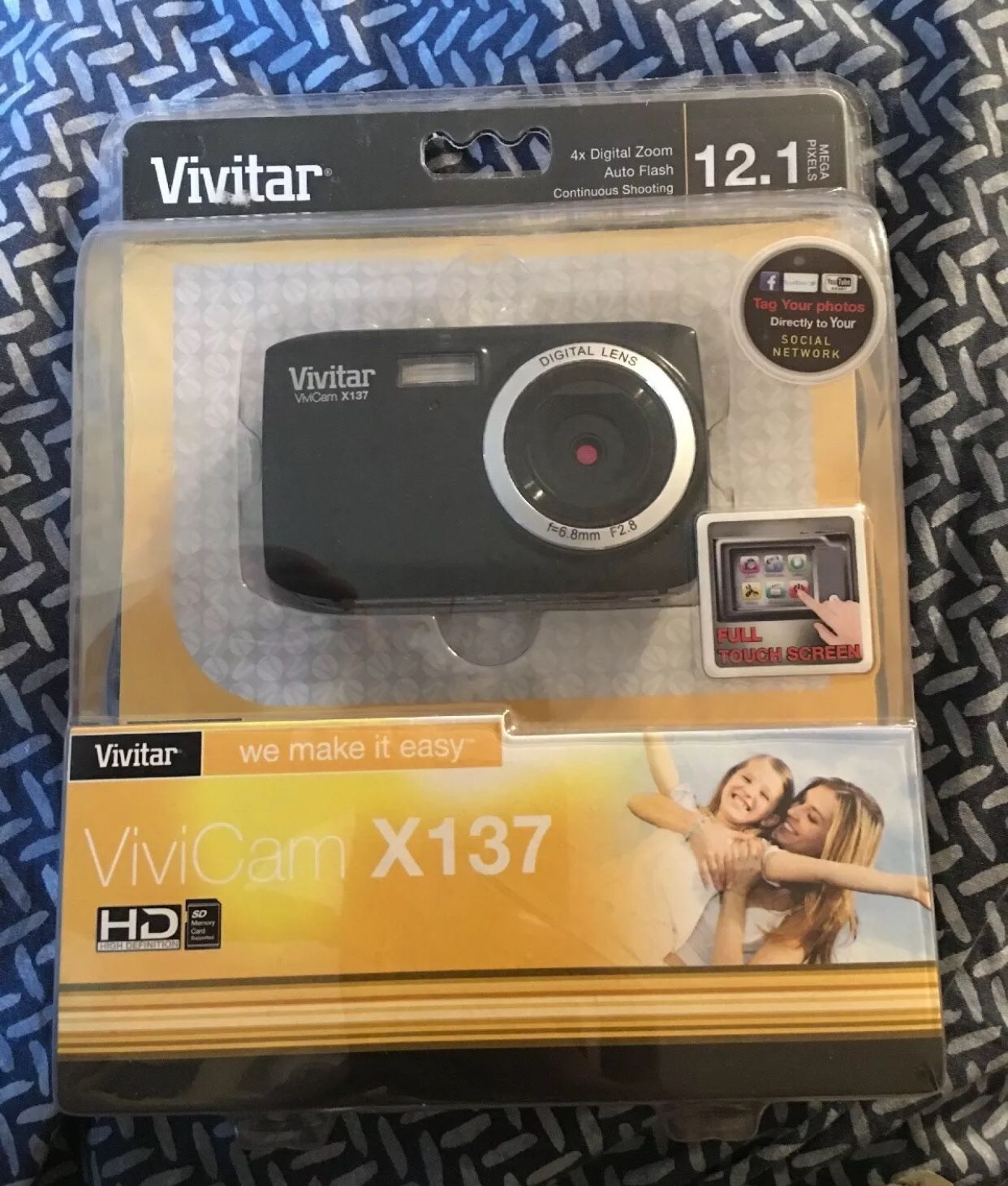 Vivitar VX137-BLK 12.1MP Digital Touch Screen Camera with 1.8-Inch LCD Screen