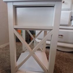 White Night Stand With Drawer Free