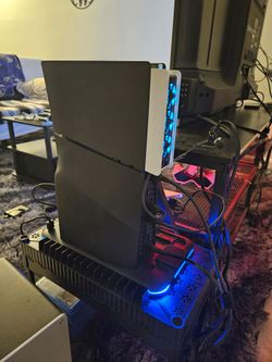 Well maintained PS5 Slim bundle with Cooling Stand and Blue RGB Fans