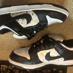 Supreme Nike Dunk Low 8 & 12 