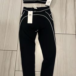 Alo heartthrob set size small