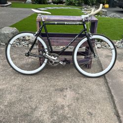 Toto Tomcat Fixie Road Bike