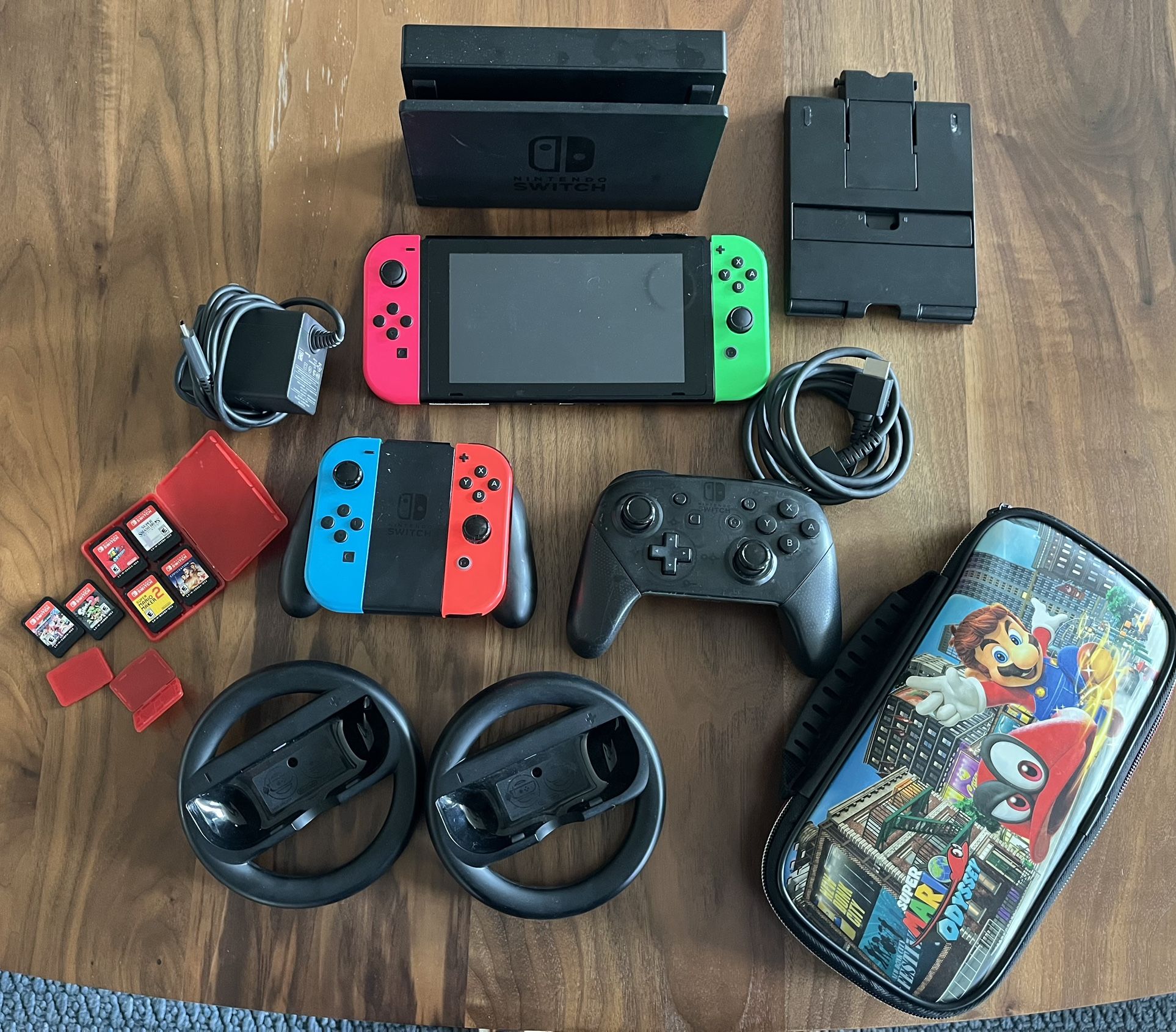 Nintendo Switch Bundle - Games/Extra Controllers/Mario Kart