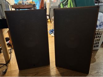 ADS L710 speakers