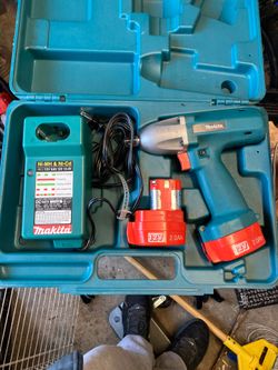 Cordless power (hammer )drill