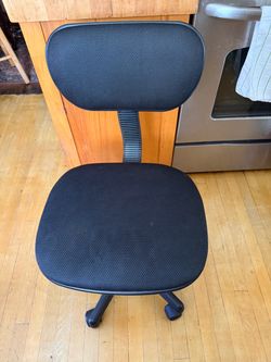Black Mesh Armless Office Desk Computer Chair