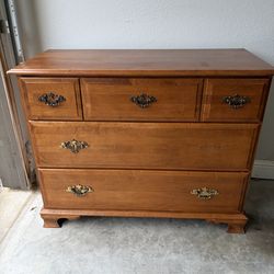 Dresser Moosehead