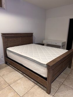 Bed, bed frame, closet, table for sale