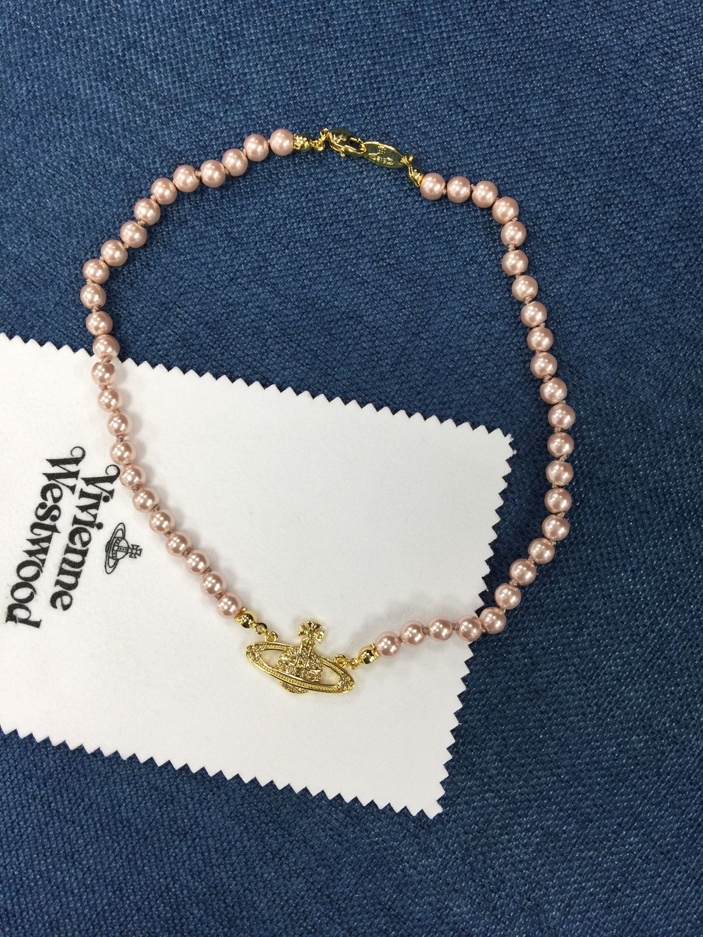 Vivienne Westwood Mini Bas Relief Choker in Gold