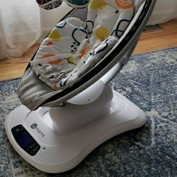 4Moms Mamaroo