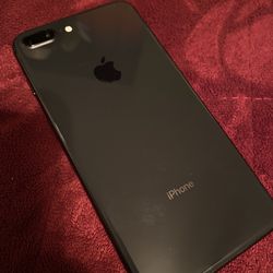 iPhone 8 Plus 