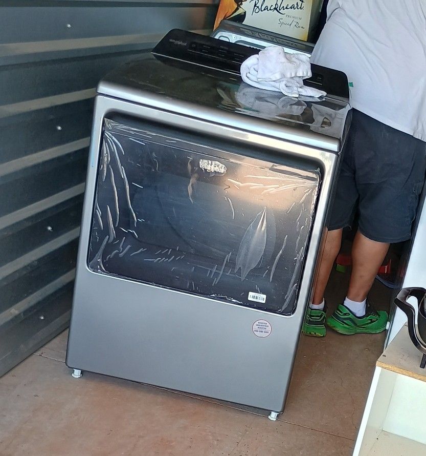Whirlpool Washer And Dryer Set