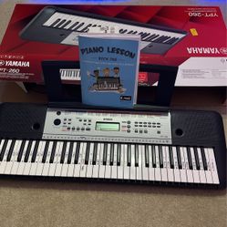 Keyboard Yamaha YPT-260