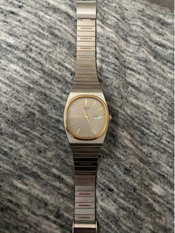 Vintage Seiko Quartz Gold Tone Day Date Tank Watch w Box