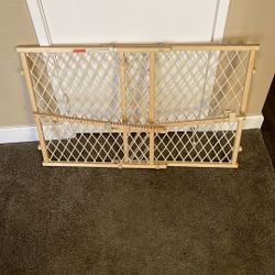 Dog Crate And Wooden Gate 