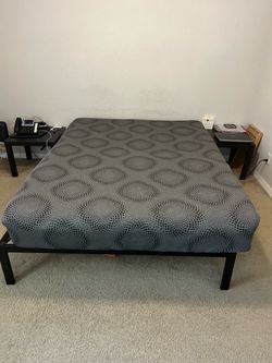 Plush hybrid Queen Mattress