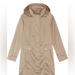 COLE HAAN Signature Back Bow Hooded Raincoat in Champagne