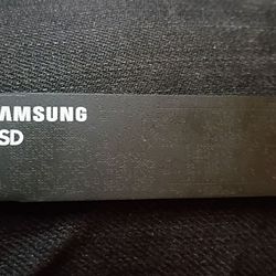Samsung 512GB  •  NVM. e M.2 Solid State Drive SSD • WORKING PERFECTLY!