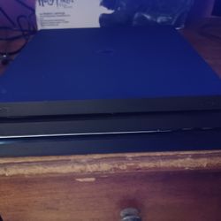 2TB JAPANESE JET BLACK PS4 PRO SYSTEM AND NEW IN BOX PS5 SLIM DISC SYSTEM $1000 FINAL PRICE  SEE 👀 ALL PICTURES 