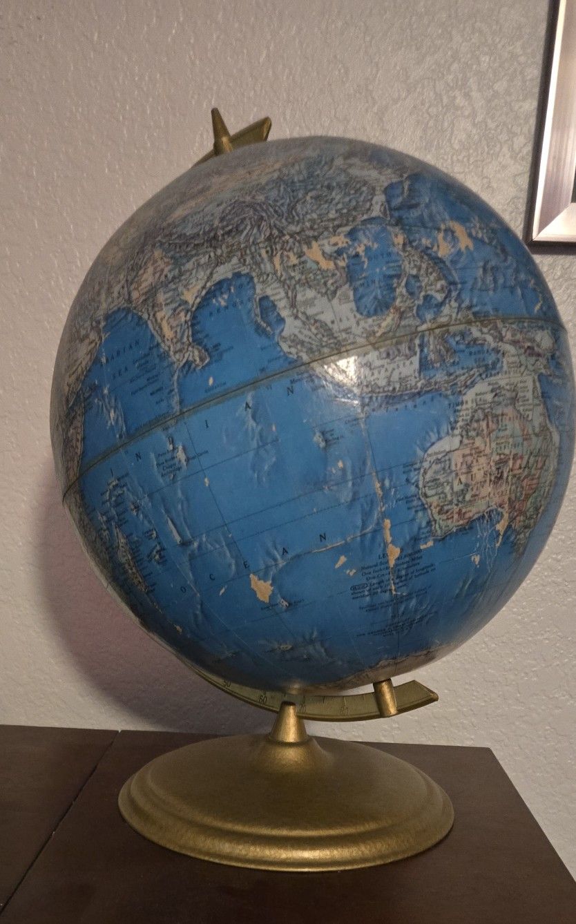 World Globe Vintage - USSR