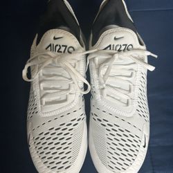 Women’s Nike 270 Size 8.5