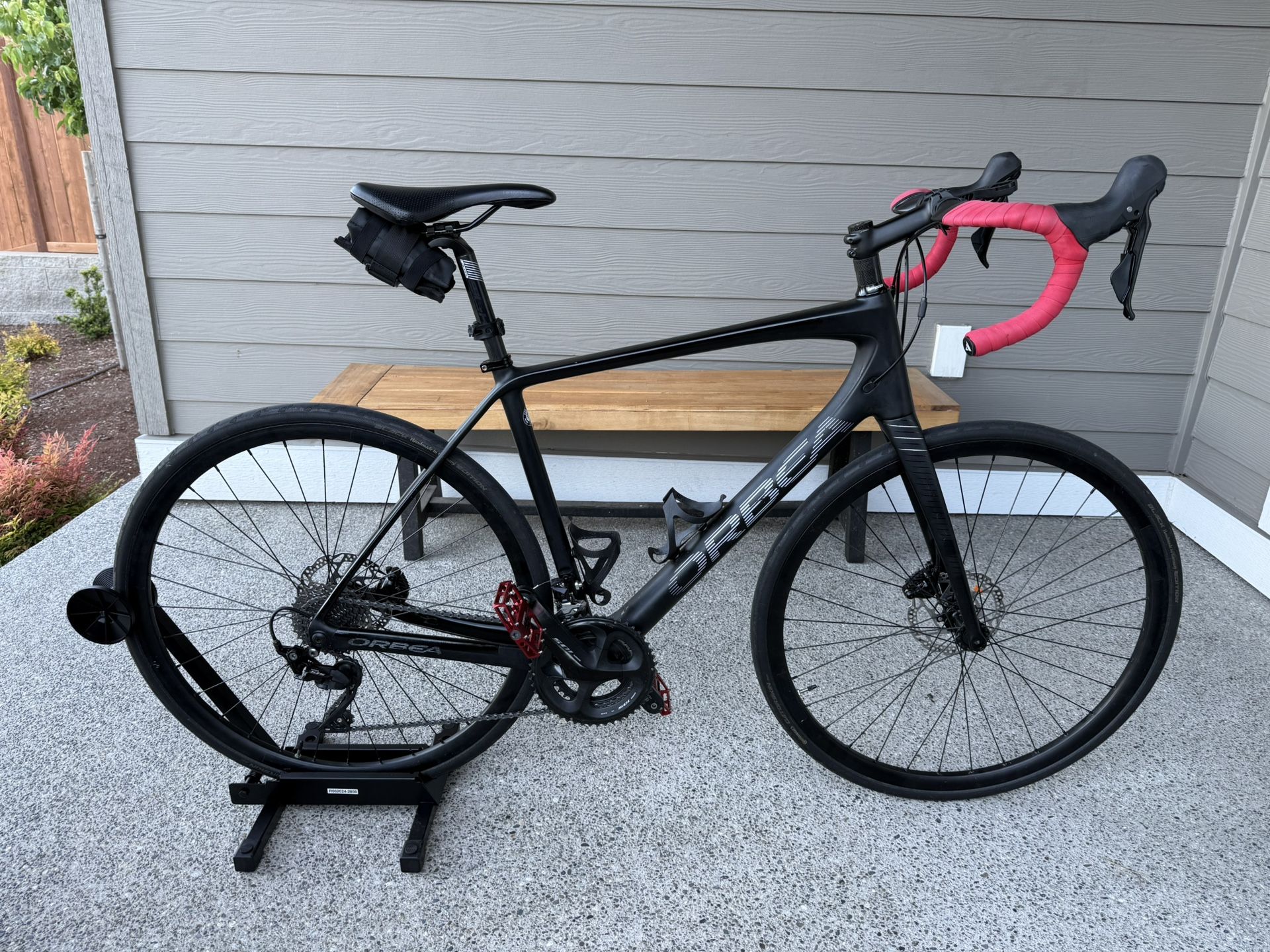 2020 Orbea Avant M30 Team-D – 56cm – Carbon Road Bike