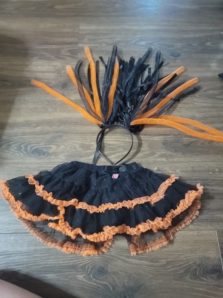 Halloween Costume Pieces A Hello Kitu Tutu With Head Band , Titu Girls 12 Months, Brand New Final Sale