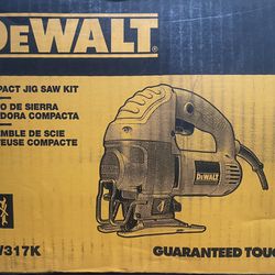DEWALT Compact Jig Saw Kit  (DW317K)