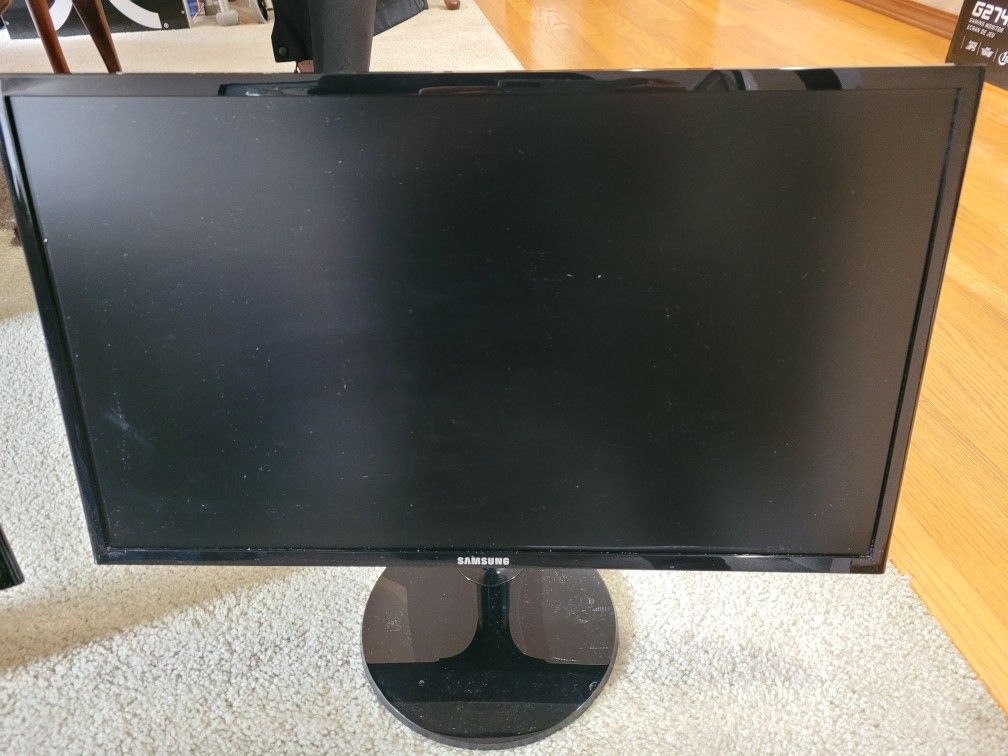 Samsung 24" Monitor
