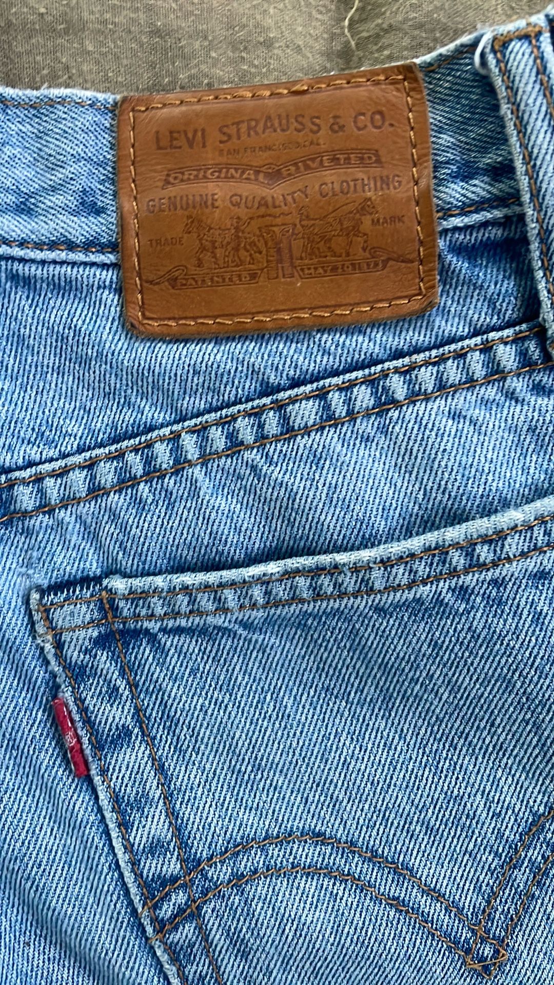 Women’s Levi’s Size 23 (wedgie)