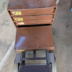 Tool Box Shelving With A Lot Of Attachment For Garage Door Brand News