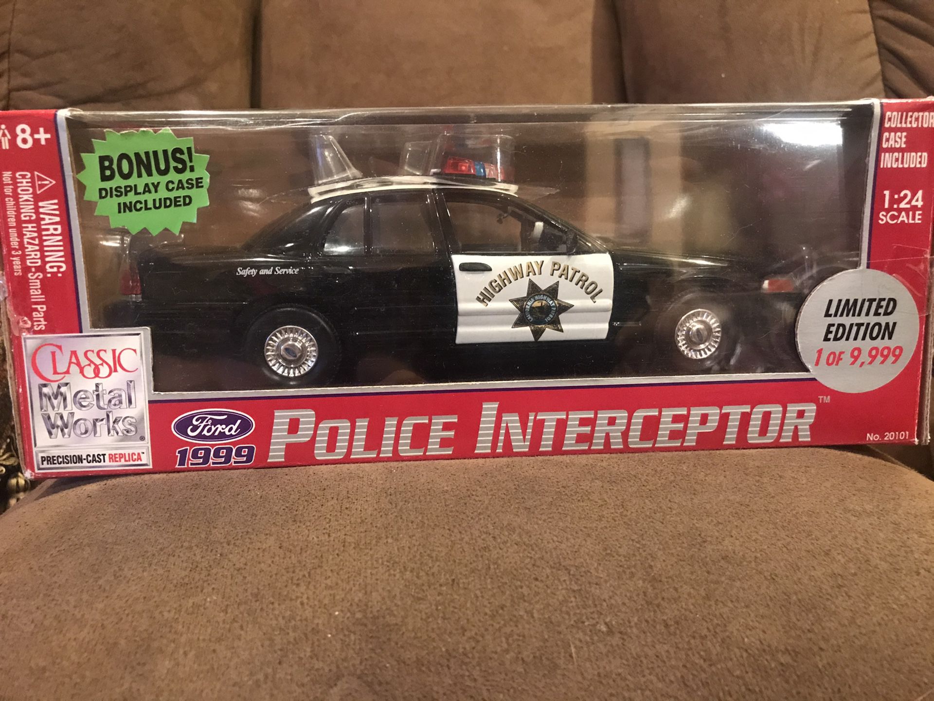 1/24 CHP California Highway Patrol Ford