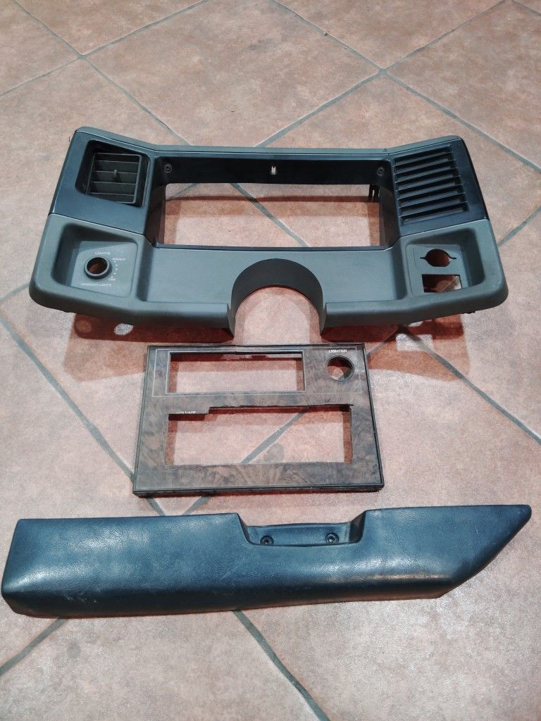 G-BODY INTERIOR PARTS $145