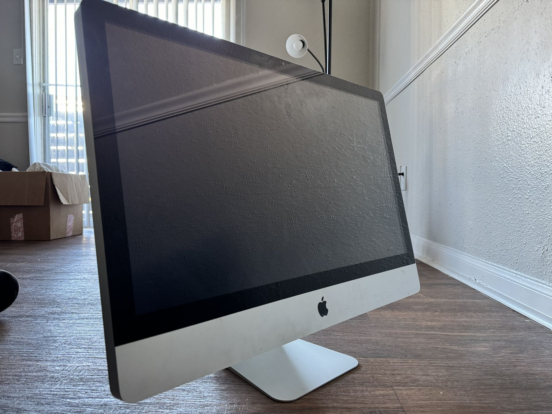 iMac "Core i7" 3.4 27" (Mid-2011)
