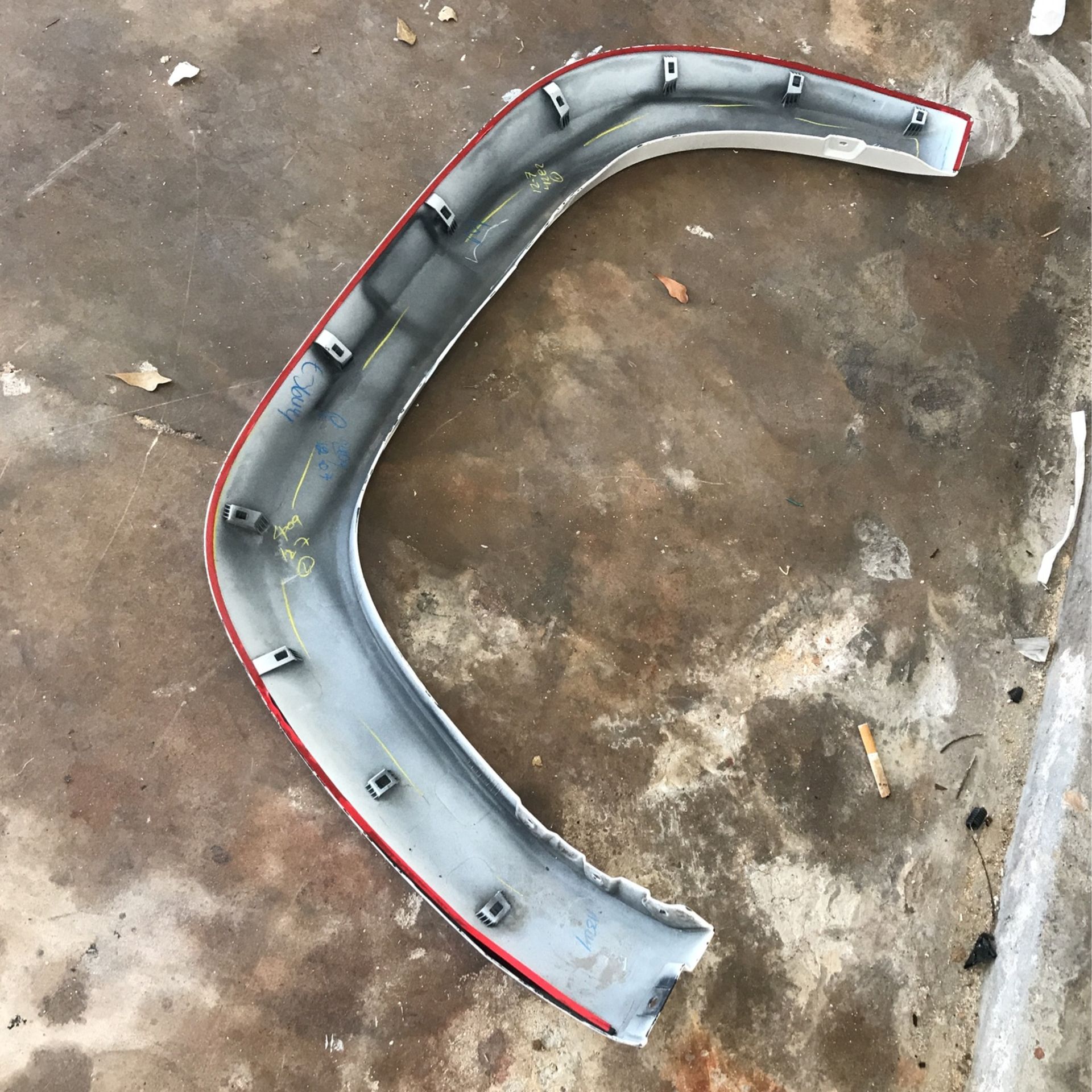 2016-2020 Toyota Tacoma Molding flare