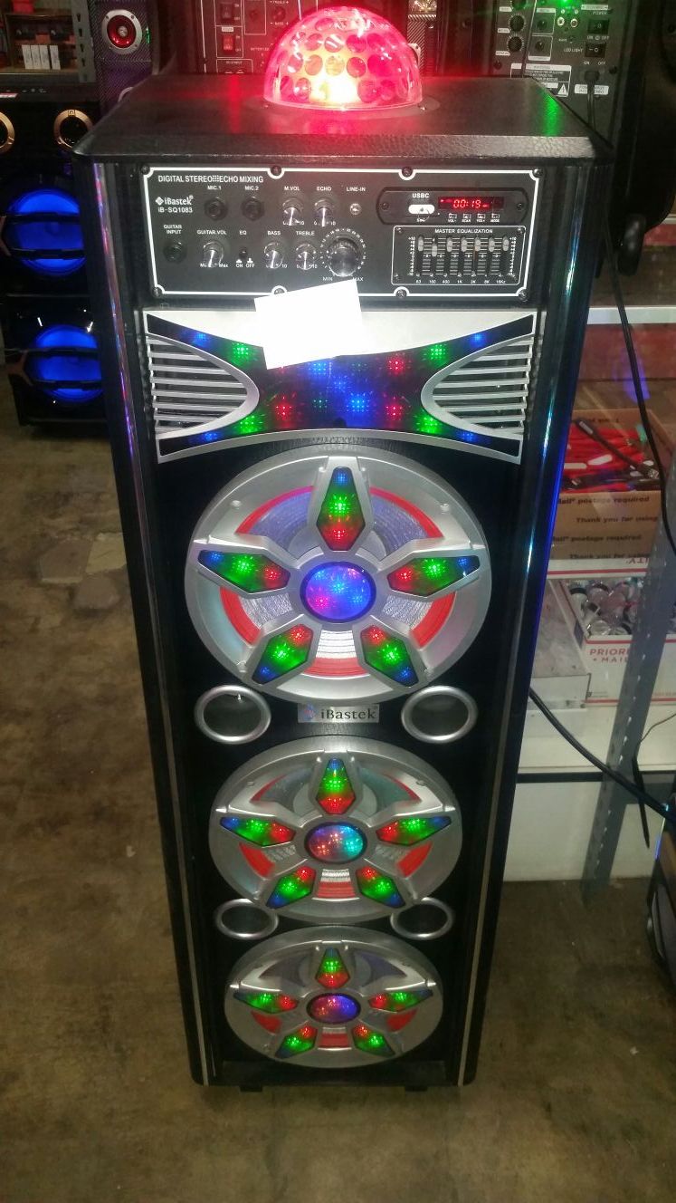 3x10 " Bluetooth speakers 5000 watts.