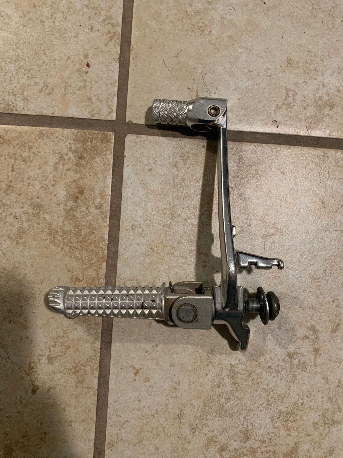 2005 yamaha r1 peg