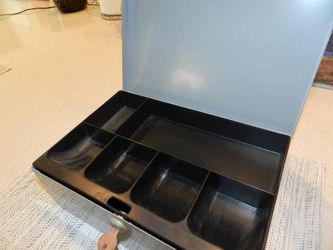 Vintage MMF Industries Steel Lock Cash Box - $15