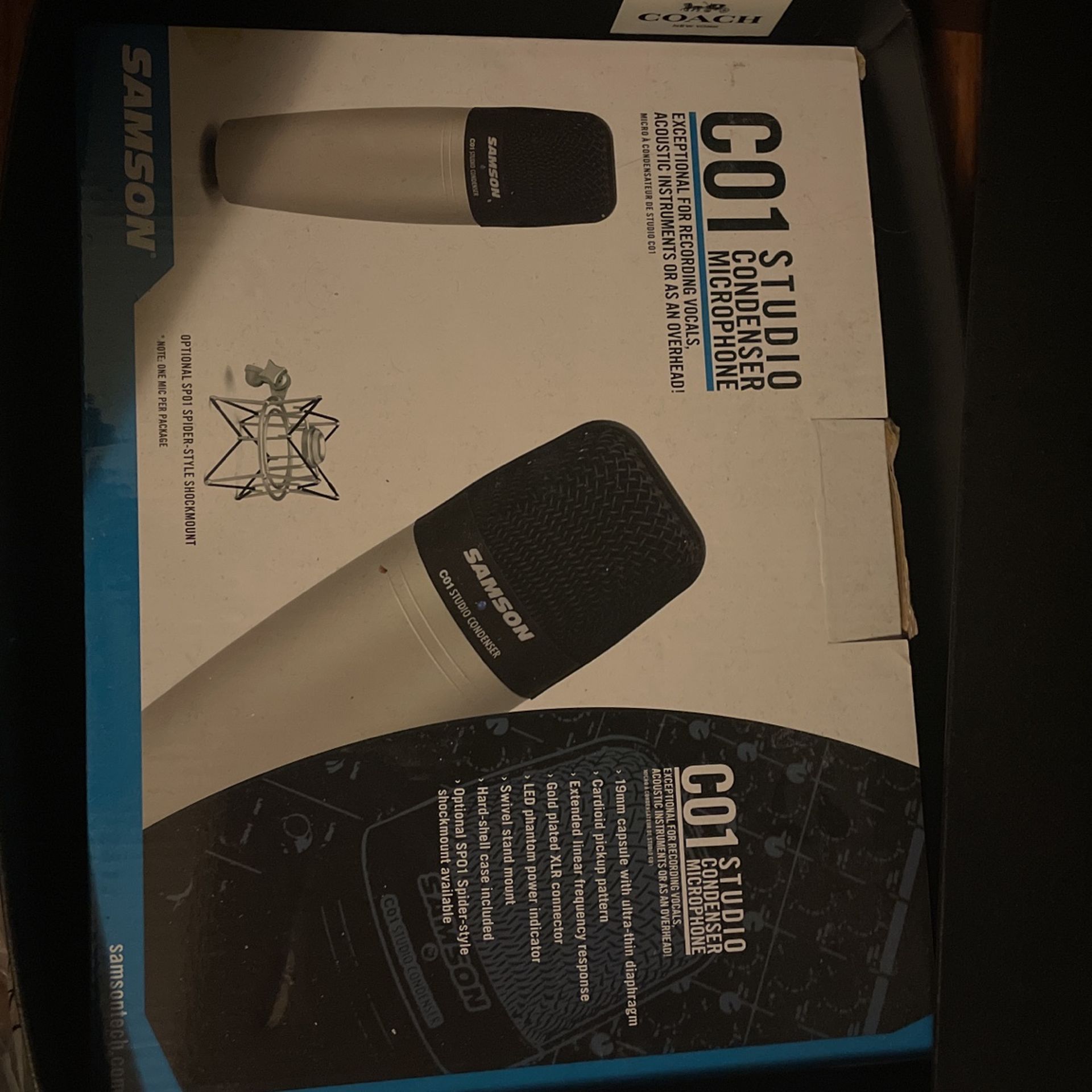 Microphone