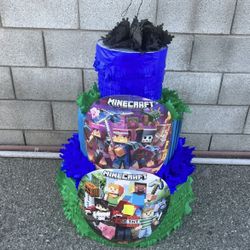Minecraft Three Tier Pinata With Balls 