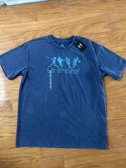 Under Armour men’s Navy T-Shirt with Sports Graphic size S loose