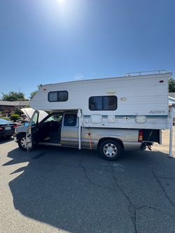 Lance/squire 3000 Cab-Over Camper