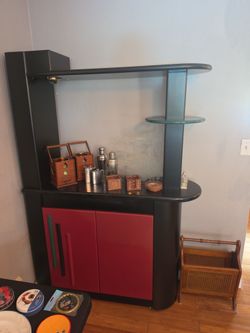 1980s deco bar w light