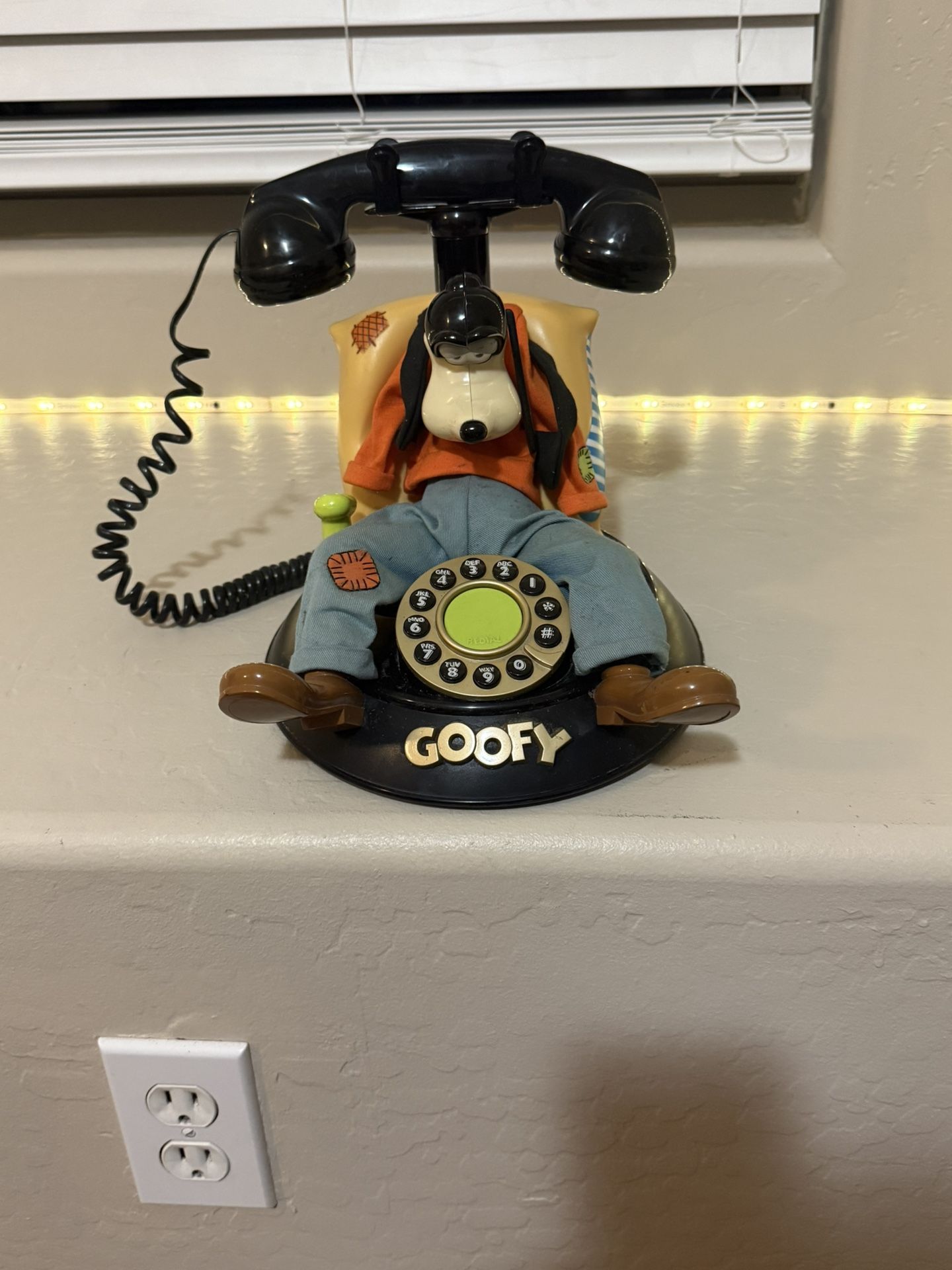 Vintage Collectors Item Disney Goofy Animated Landline